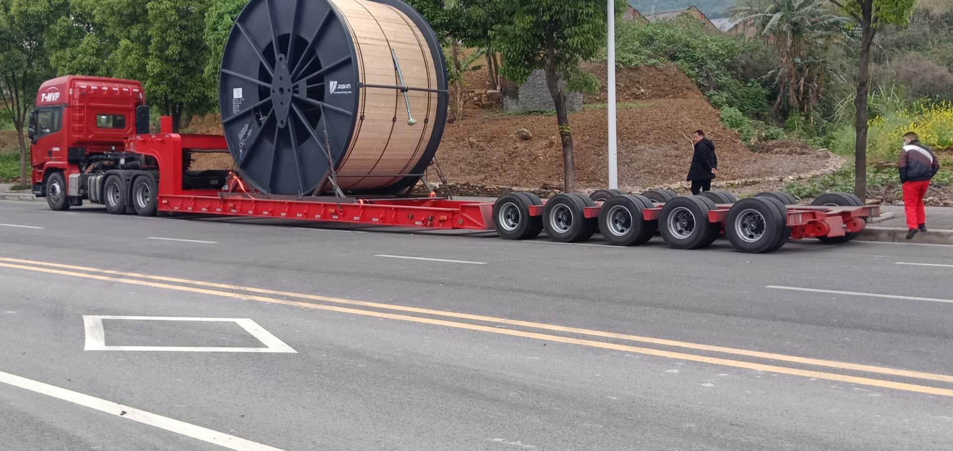 ��������