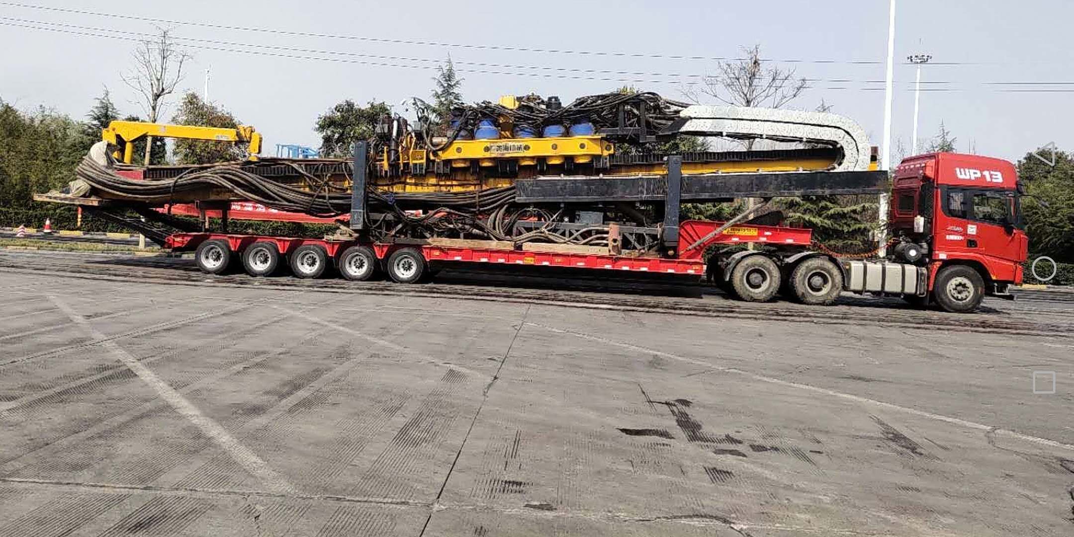 ��������